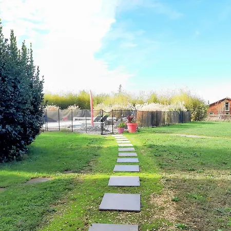 Noisette - Piscine Chauffee, Terrasse Et Jardin - Lot-et-garonne *