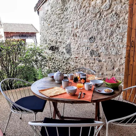 Noisette - Piscine Chauffee, Terrasse Et Jardin - Lot-et-garonne * Bourran