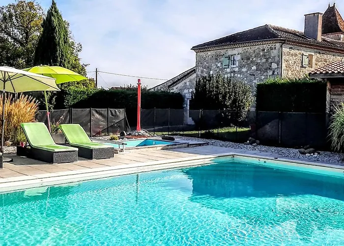 بيت للعطل Avec Piscine Chauffee, Terrasse Et Jardin - Lot-et-garonne